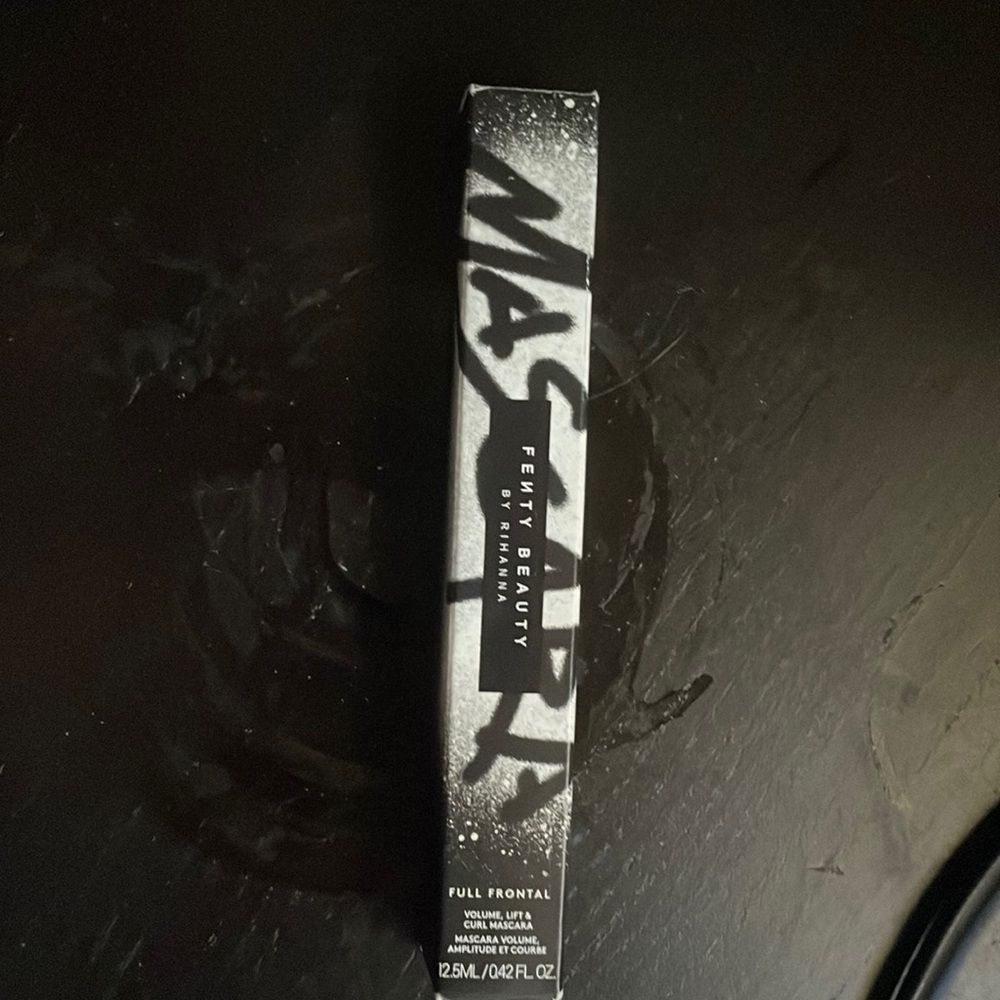 Fenty mascara
